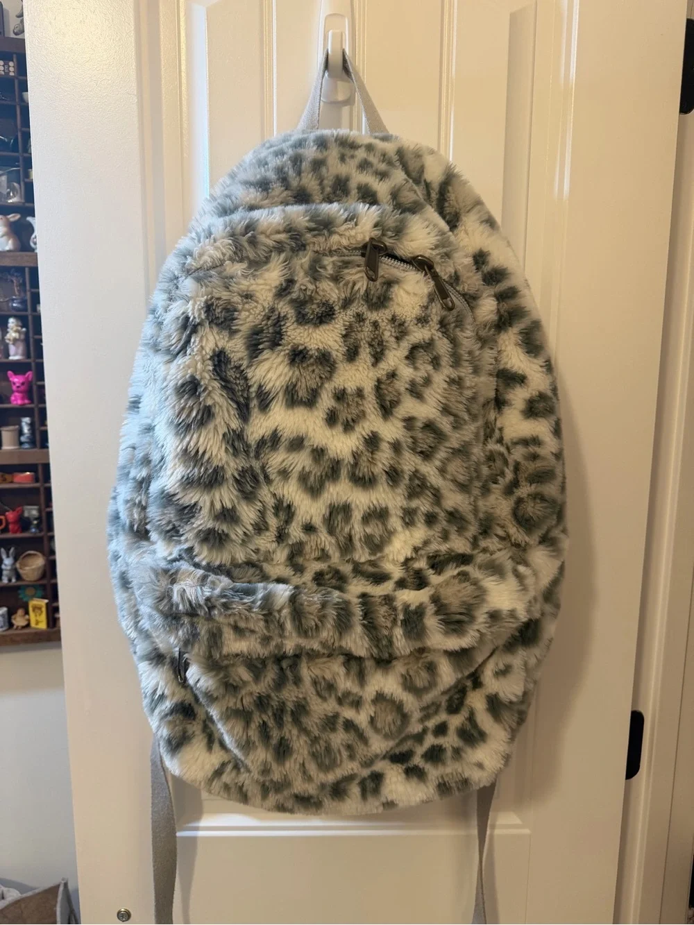 Pottery Barn Teen Faux Fur Leopard Backpack - Gray & White